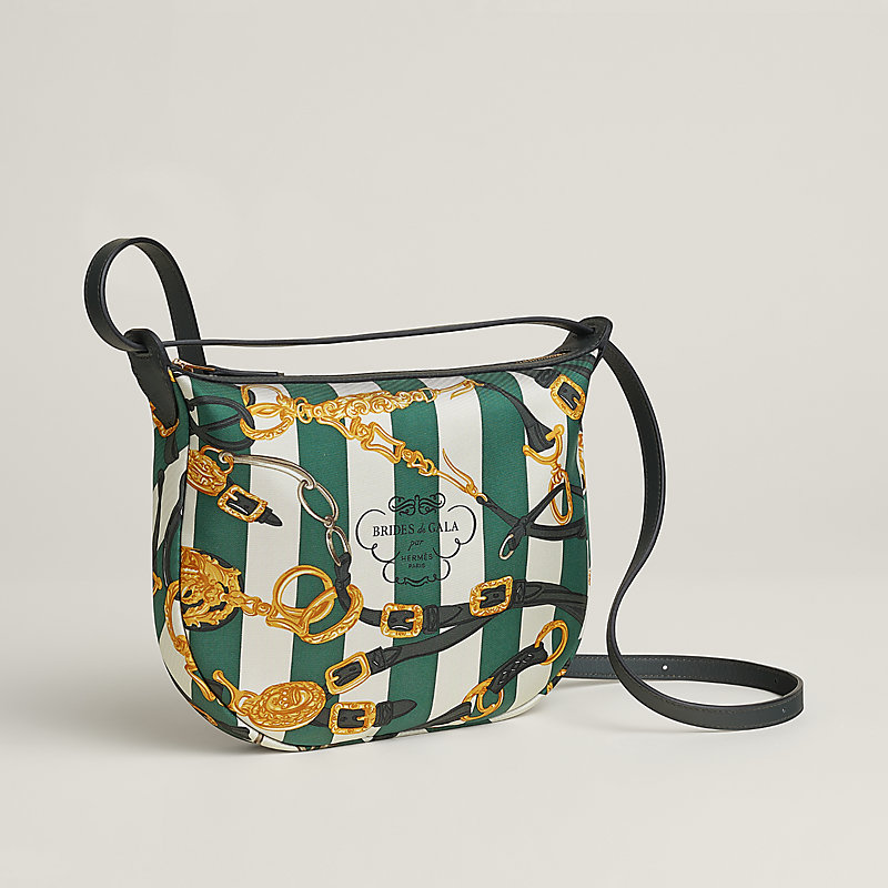 国内発送【上品なシルクプリント】HERMES ポーチ Sursoie To Go sursoie-to-go-pouch--
