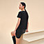 T-shirt dritta con tasca ricamata, Vista: Immagine prodotto indossato, worn, vista 2 su 3