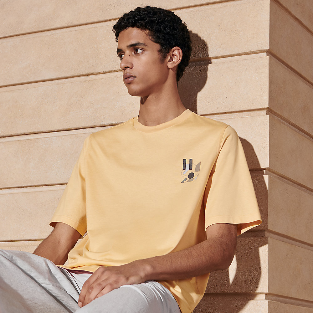 Heimish Full Size Star Patch Short Sleeve T-Shirt main image 1