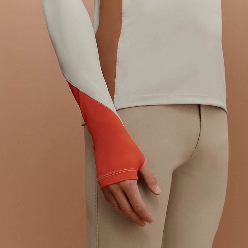 T-Shirt Stretching