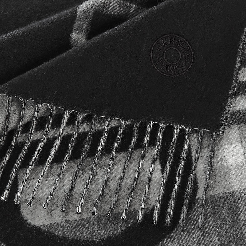 Tartan Maillons scarf