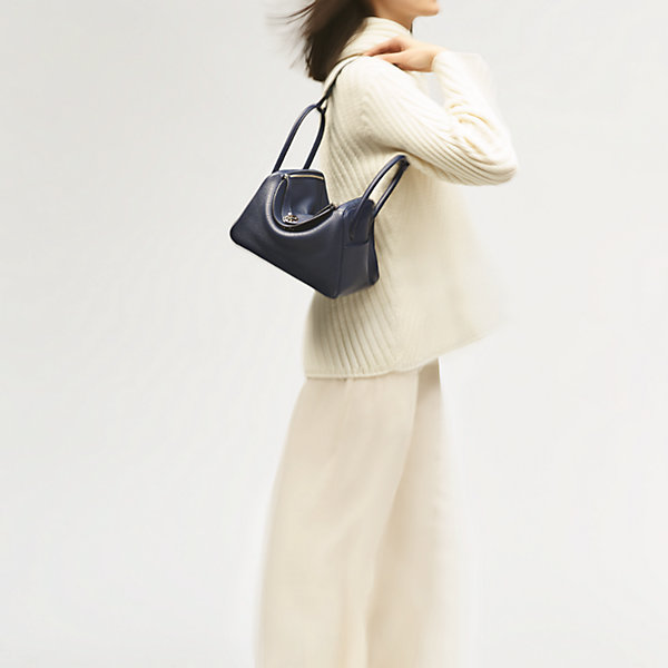 hermes lindy street style