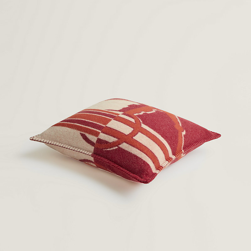 Tatersale pillow