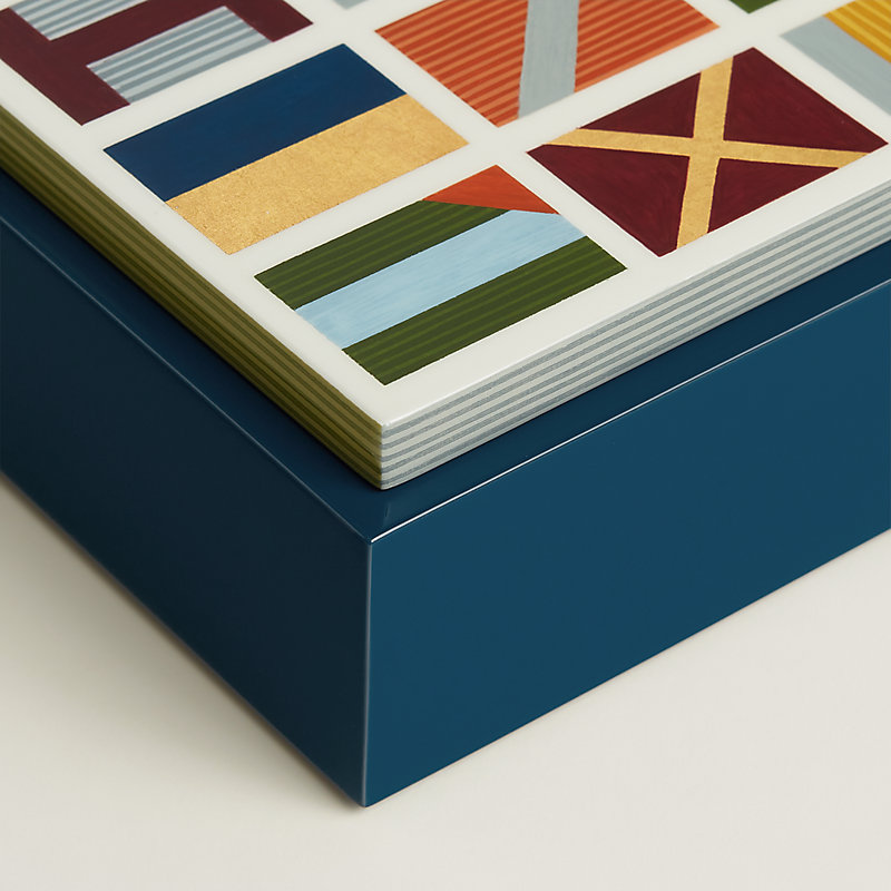 Theoreme Hippique Graphique 박스, 스몰 모델