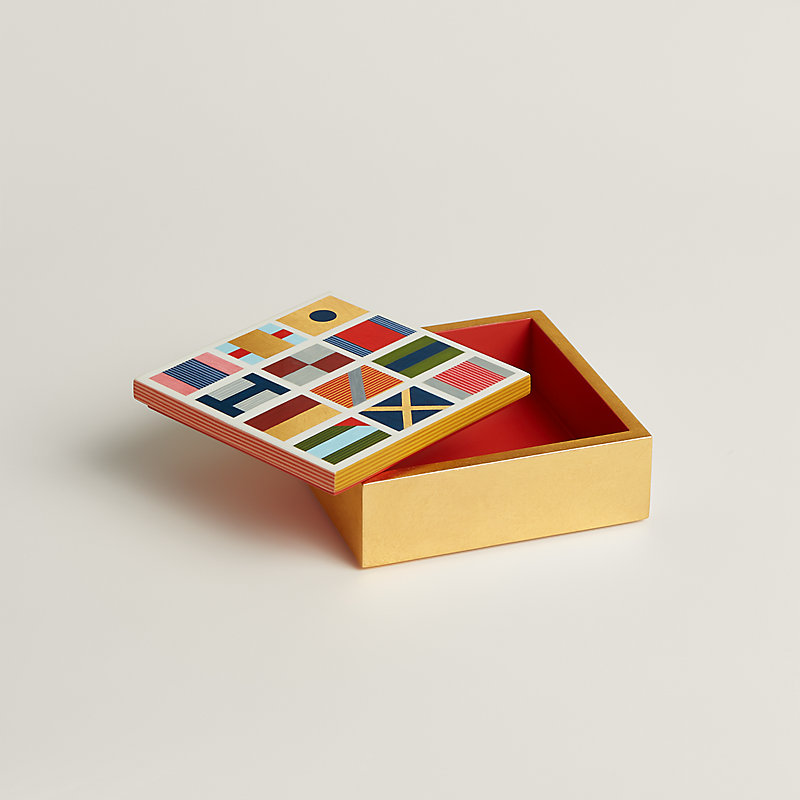 Theoreme Hippique Graphique 박스, 스몰 모델