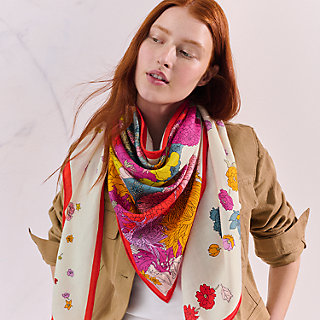 Foulard Hermès Triangle Géant "Robe Légère" - Soie & Cachemire Marine Multicolore - Occasion Excellente