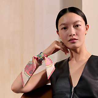 Twilly 《鞍職人の花束》 - ピンク | Hermès - エルメス-公式サイト
