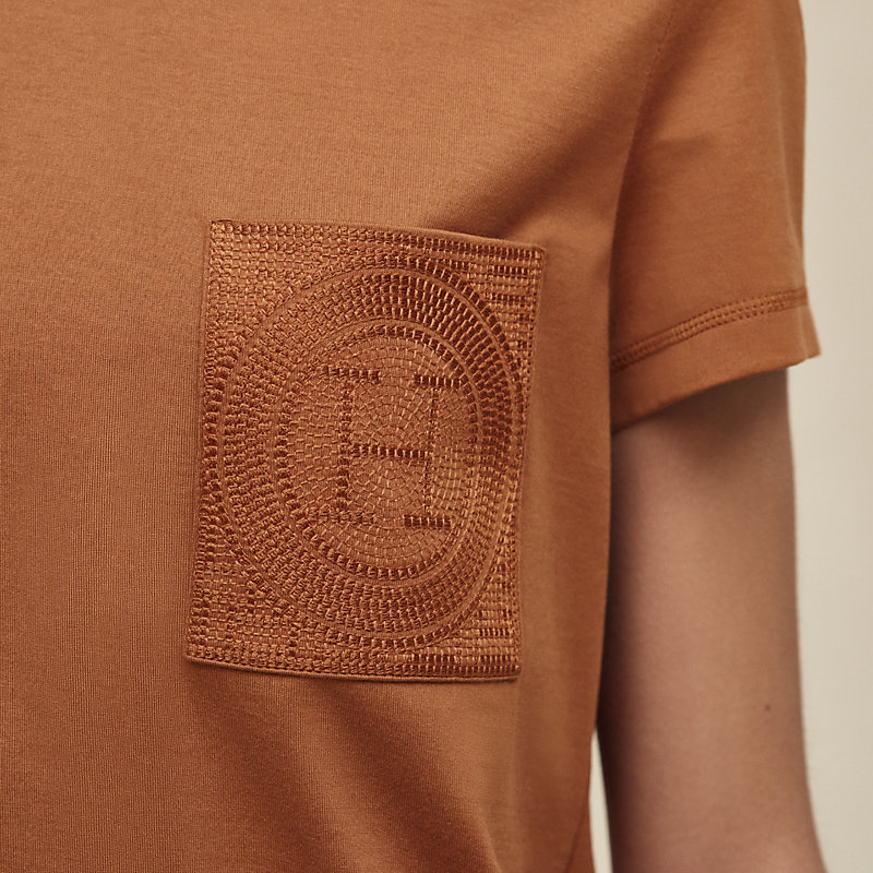 Tシャツ 刺繍入りポケット