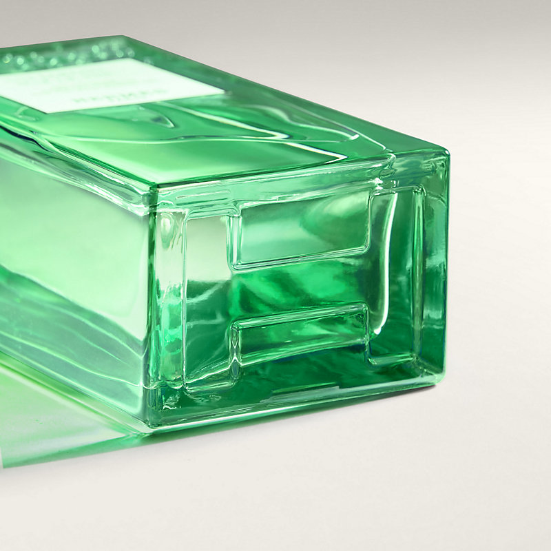 Un Jardin sur le Nil Gel de ducha para cuerpo y cabello