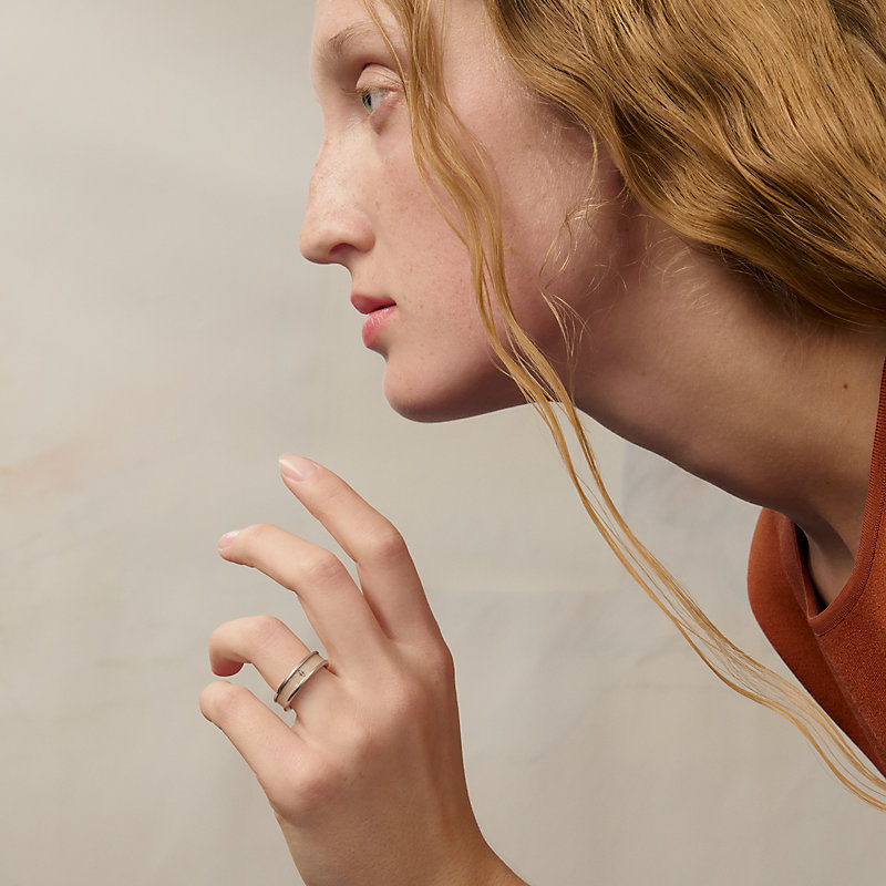 Uni ring, small model