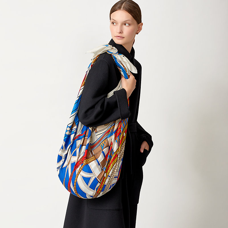 Voltes et Pirouettes shawl 140 | Hermès Finland
