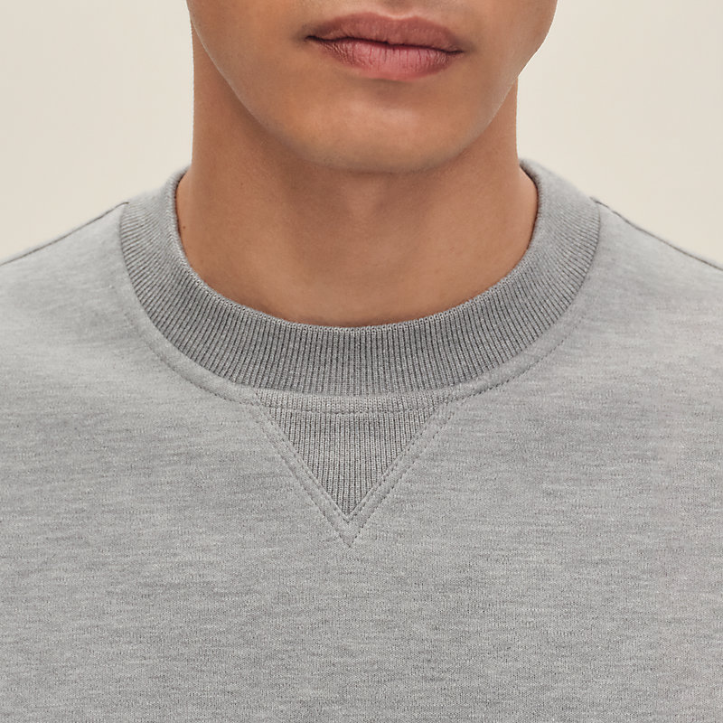 Voyage capsule 크루넥 스웨터