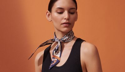 女性用シルクのセレクション | Hermès - エルメス-公式サイト