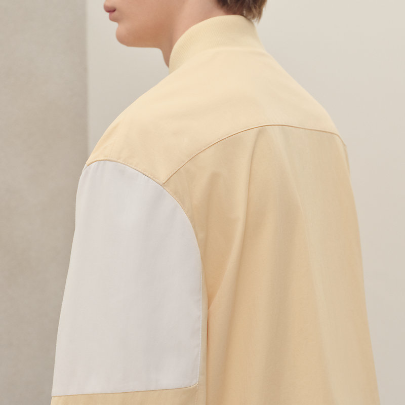 Zipped straight cut jacket
