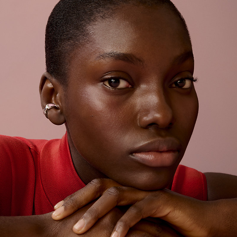 イヤーカフ 《オランプ》 PM | Hermès - エルメス-公式サイト