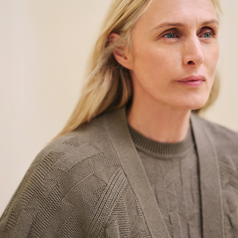 エルメスカーディガン秋冬新作 ベージュカラー エルメス(HERMES)エルメス セーター・カーディガン セット