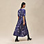 クラシックカフタンドレス 《鐙・リミックス》プリント, イメージ: 着用例, worn, ビュー3の6