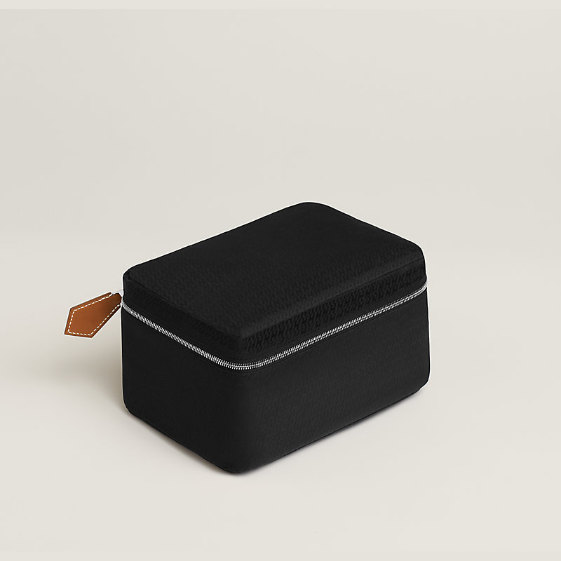 ミニサイズ【HERMES】ウース・ドゥ・ヴォヤージュ ケース 《ウース・ドゥ・ヴォヤージュ》 ミニ | Hermès
