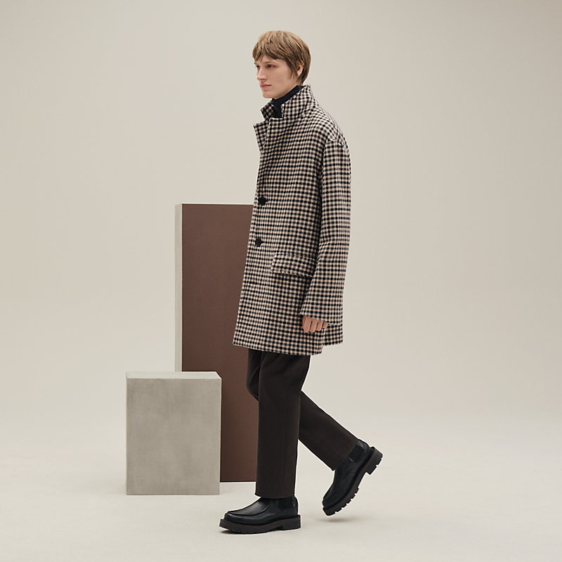 HERMES 【お値下げ❗️】✨美品✨ダークブラウン コート ガウンコート - ブラック | Hermès - エルメス-公式サイト