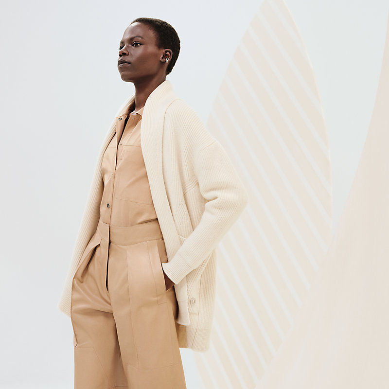 【上品エレガント☆合わせやすさも◎】HERMES ベルト付きコート コート ベルト付き | Hermès - エルメス-公式サイト