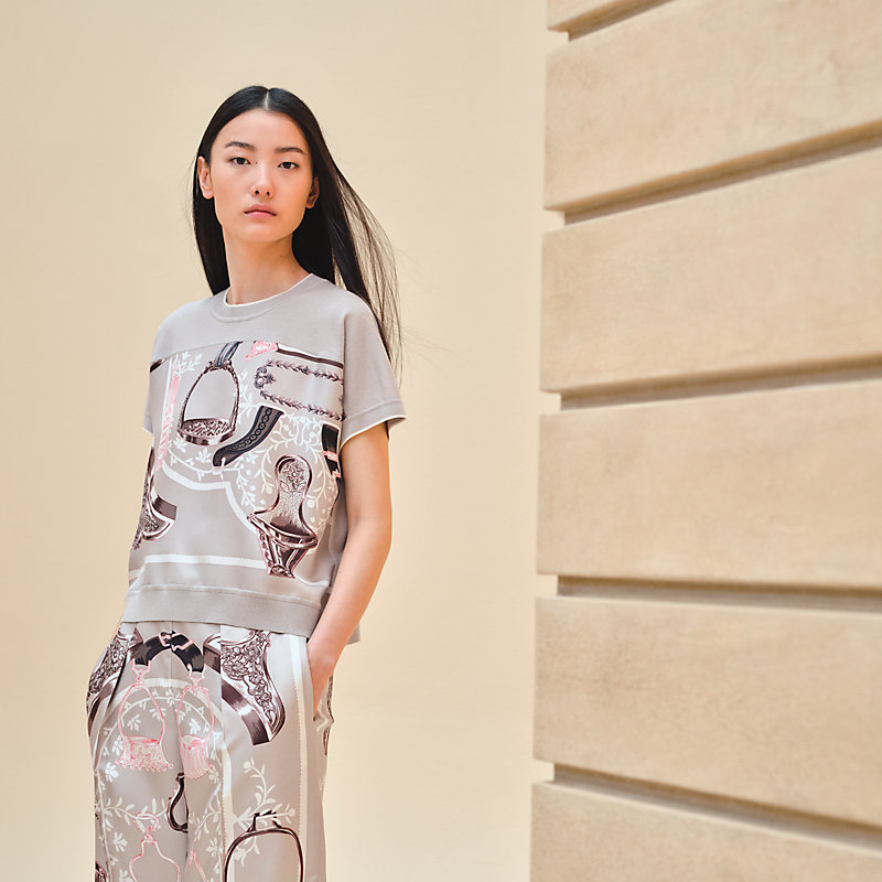 ショートスリーブニット 《鐙》 | Hermès - エルメス-公式サイト ショートスリーブニット 《鐙》 | Hermès - エルメス-公式サイト