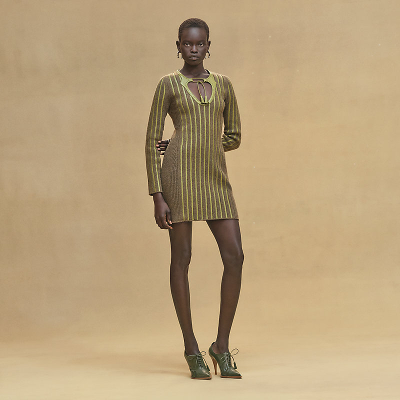 ショートドレス 刺繍入り レザーディテール - グリーン | Hermès