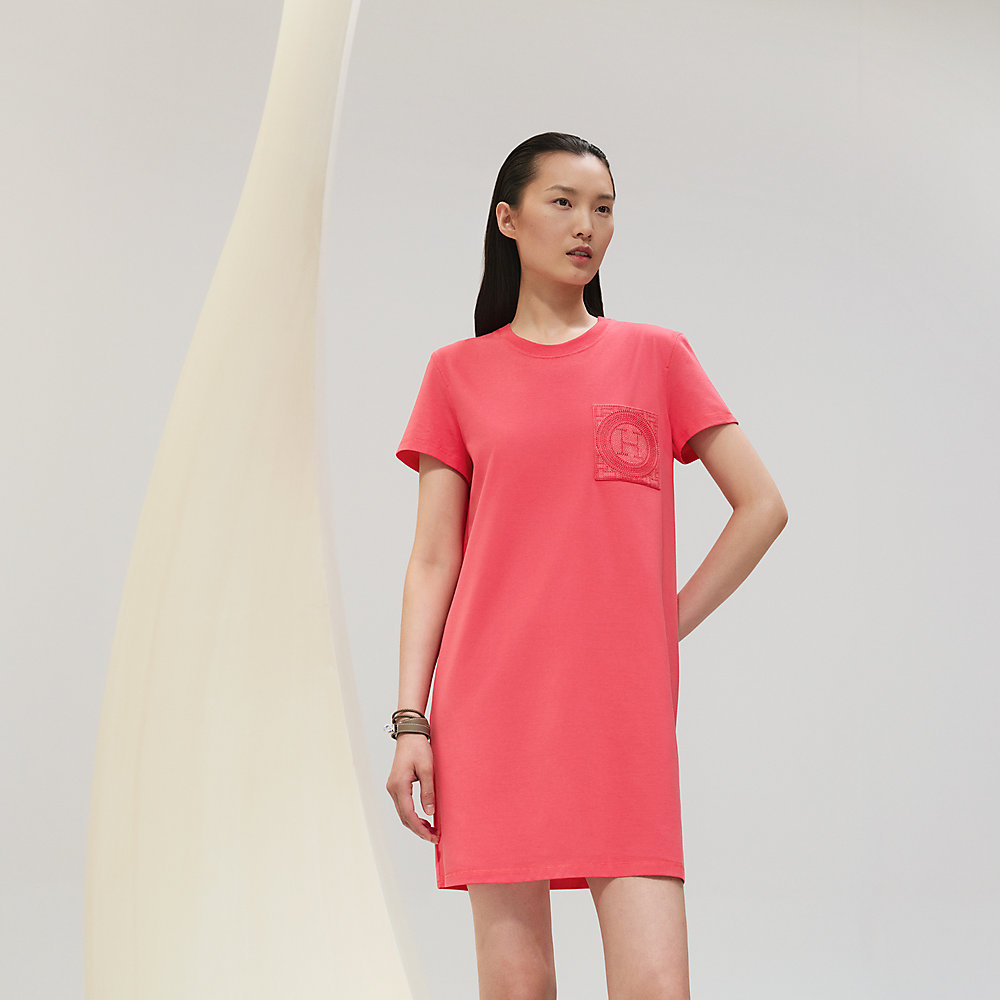 極美品 現行✨HERMES Hロゴ ドレス 刺繍入りポケット ワンピース 黒 ドレス 刺繍入りポケット - ブラック | Hermès - エルメス-公式サイト