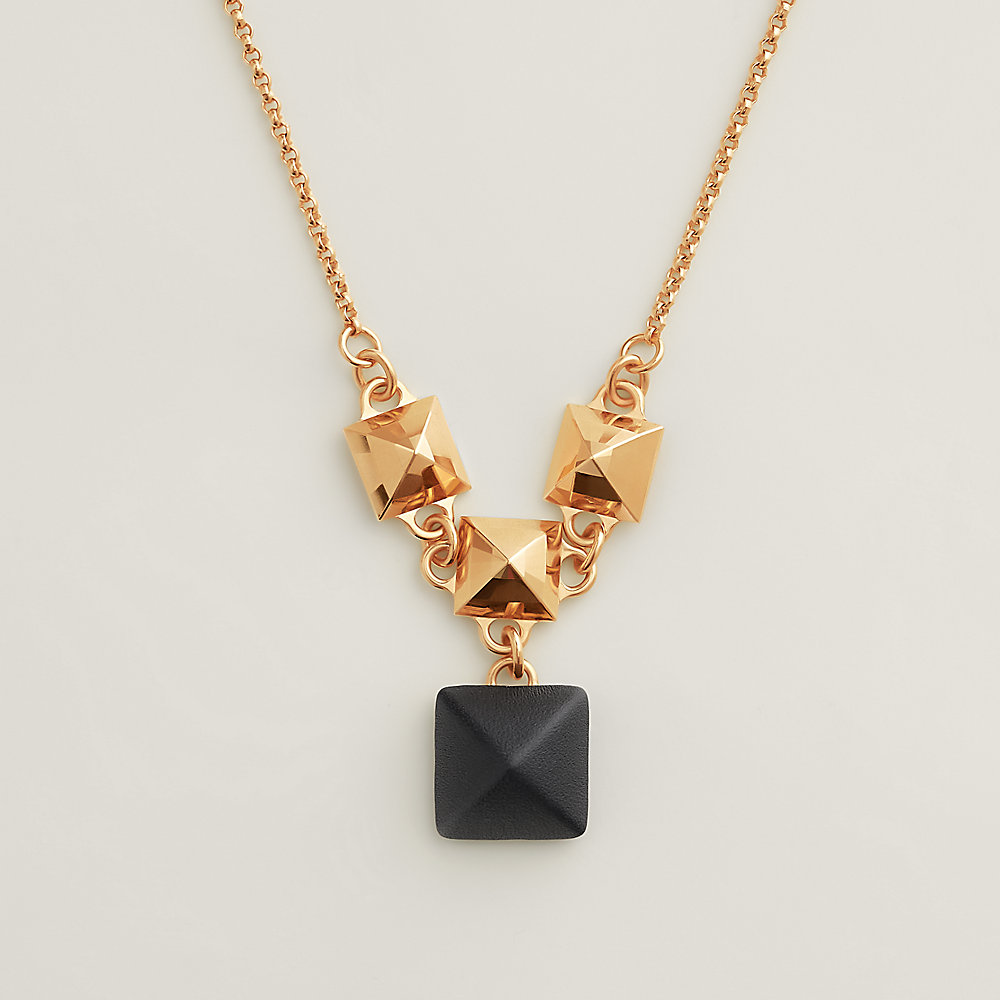 新品　エルメス　ディスコフォーブル　メドール　ピアス　ノワール　ゴールド金具 ピアス-《ディスコ・フォーブル