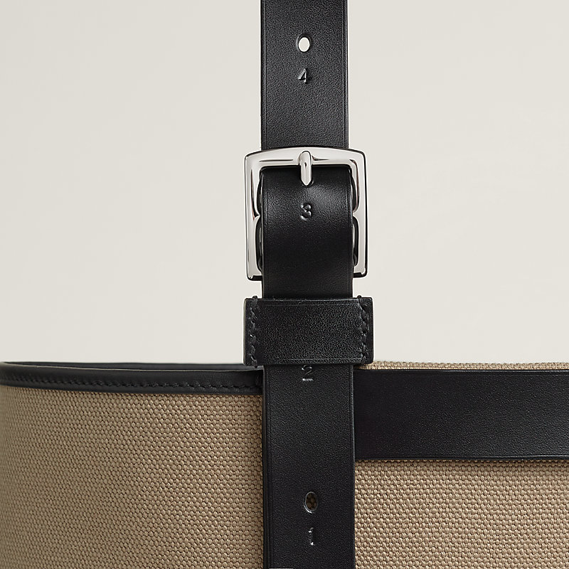 バッグ 《エトリヴィエール・ポケット》 27 | Hermès - エルメス