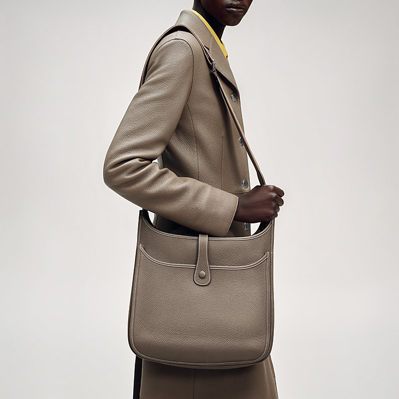 バッグ 《エヴリンIII》 33 | Hermès - エルメス-公式サイト