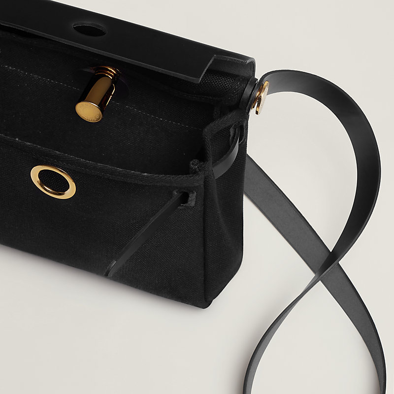 バッグ 《エールバッグ・ジップ》 20 ルトゥルネ - ブラック | Hermès