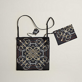 ★新品未使用★ エルメスバッグ 《シルキー・シティ》 33 バッグ 《シルキー・シティ》 33 - ブラック | Hermès - エルメス-公式