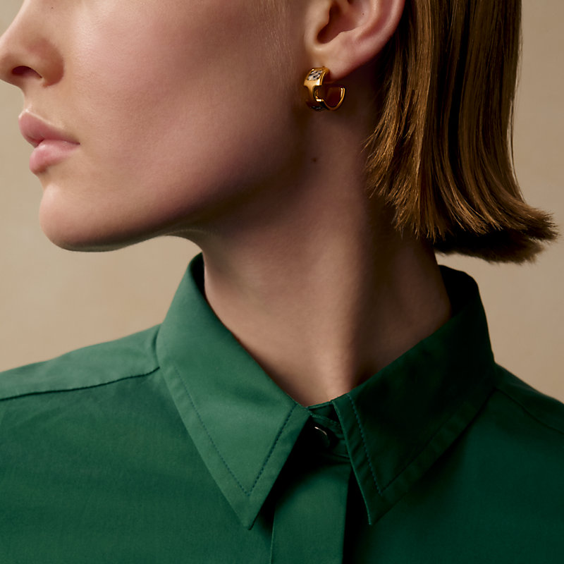 ピアス 《オランプ》 PM - ベージュ | Hermès - エルメス-公式サイト