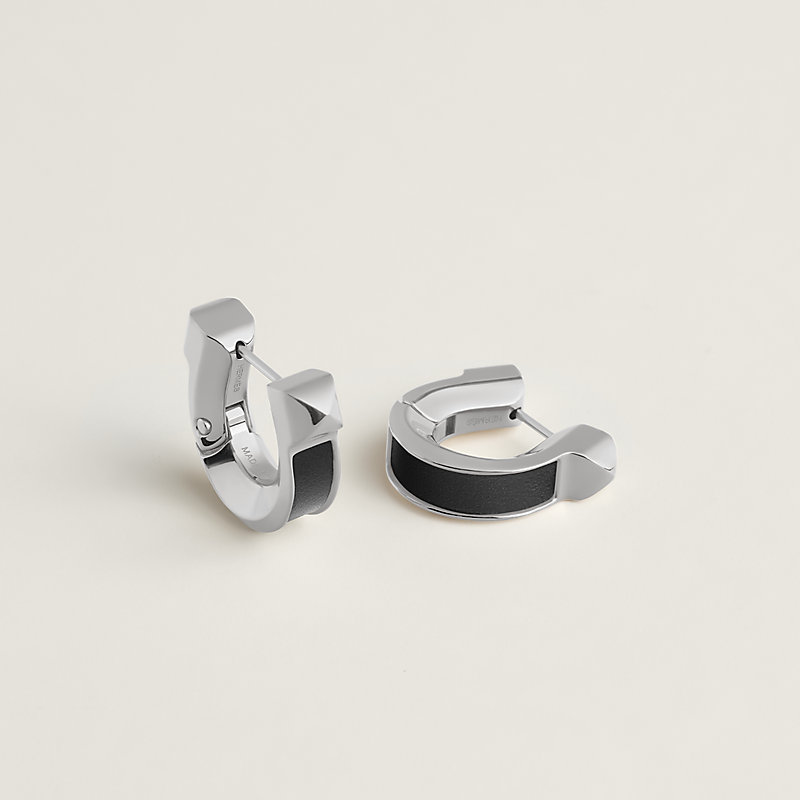 ピアス 《ジョケット》 PM - ブラック | Hermès - エルメス-公式サイト