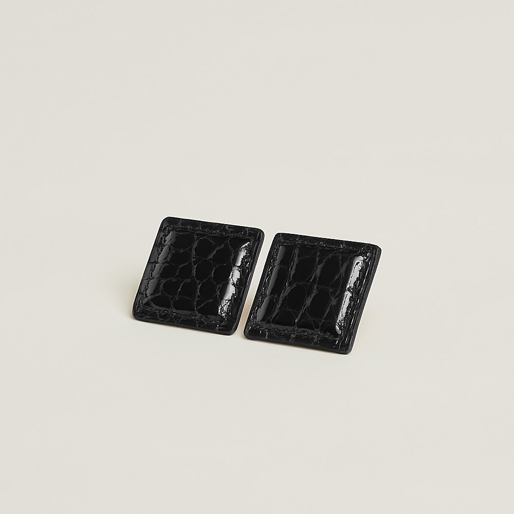 ピアス 《フォルム》 スクエア - ブラック | Hermès - エルメス-公式サイト