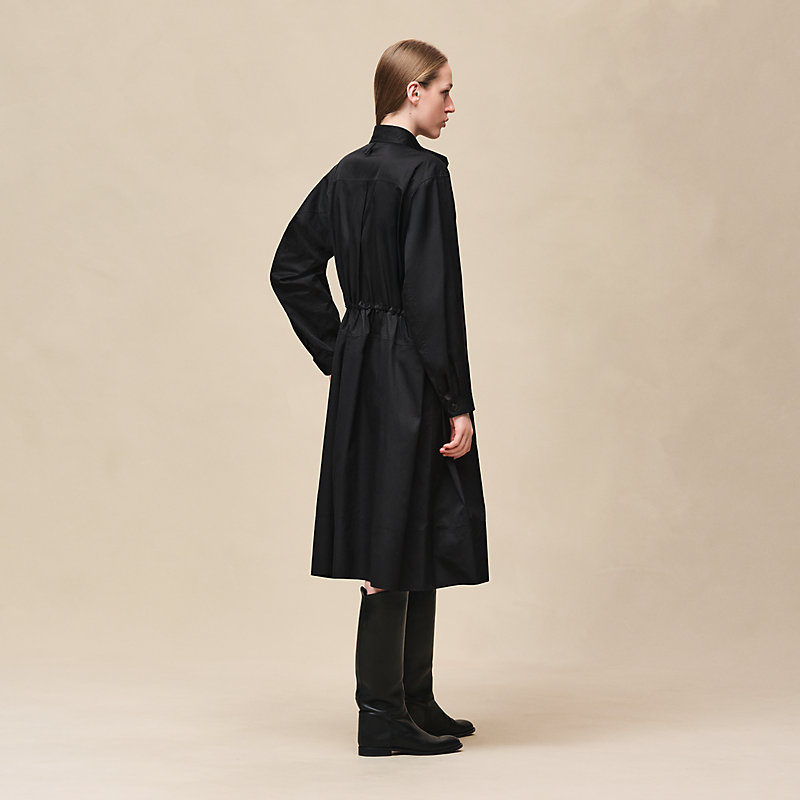 フーデッド・ドローストリングドレス | Hermès - エルメス-公式サイト フーデッド・ドローストリングドレス | Hermès - エルメス-公式サイト