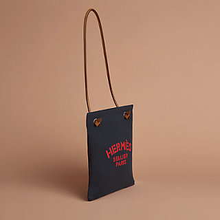 ブラッシングキット用バッグ 《アリーヌ》 | Hermès - エルメス-公式サイト