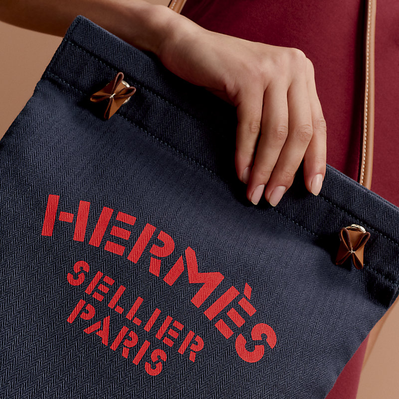 エルメス　ブラッシングキット用バッグ　ネイビー/オレンジ ブラッシングキット用バッグ 《グルームII》 | Hermès - エルメス-公式