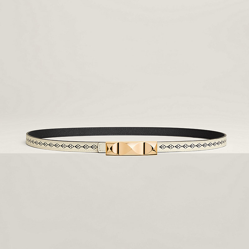 安心の国内配送☆セザンヌ ゴールドバックル ラフィア ベルト SEZANE(セザンヌ) ベルト(レディース) - 海外通販のBUYMA