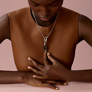 ペンダント 《リヴァージュ》 PM | Hermès - エルメス-公式サイト
