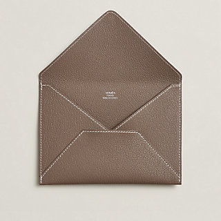 ポーチ 《エンヴェロープ》 GM - ベージュ | Hermès - エルメス-公式サイト