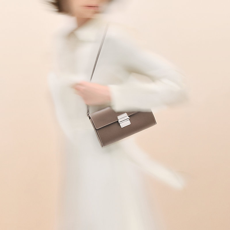 【新作】HERMES シャルニエール・トゥー・ゴー ポーチ ポーチ 《シャルニエール》 トゥー・ゴー | Hermès - エルメス