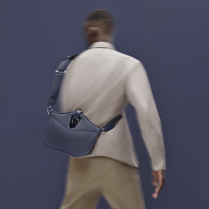 メッセンジャー 《アトラージュ》 | Hermès - エルメス-公式サイト