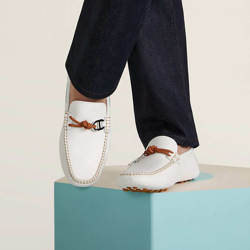 モカシン 《アレッサンドロ》 - ホワイト | Hermès - エルメス-公式サイト
