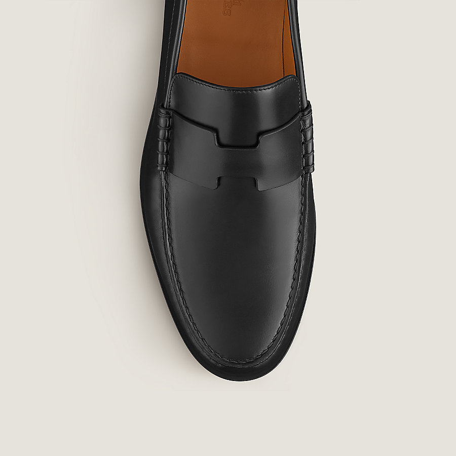【シンプルイズベスト】HERMES HONORE デューク モカシン モカシン 《デューク》 | Hermès - エルメス-公式サイト