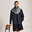 リバーシブルマフラー, イメージ: 着用例, worn, ビュー1の3