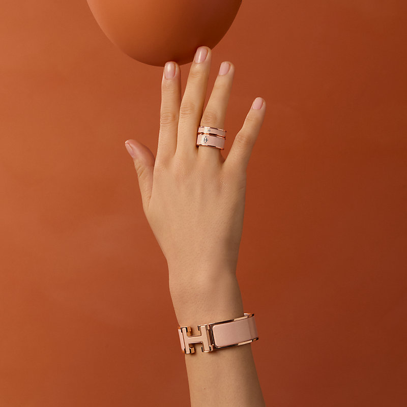 リング 《グリッター》 MM - ピンク | Hermès - エルメス-公式サイト