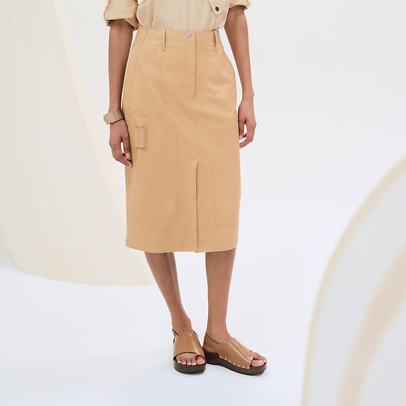 HERMES レザースカート HERMESのフリマアイテム一覧