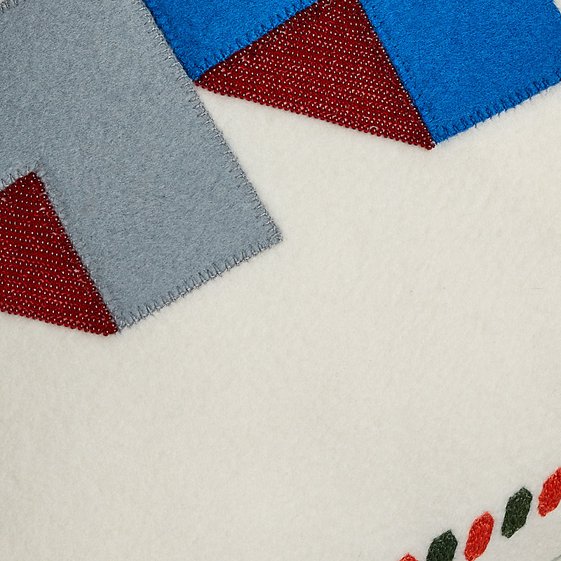 刺繍クッション 《エルメス・ブリコル》