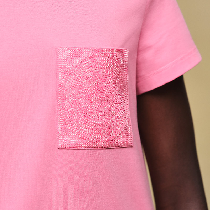 刺繡口袋T恤